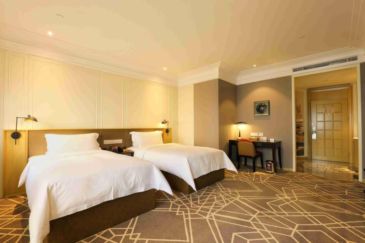 Jinjiang Metropolo Hotel Classic Nanjing Road Шанхай Екстер'єр фото